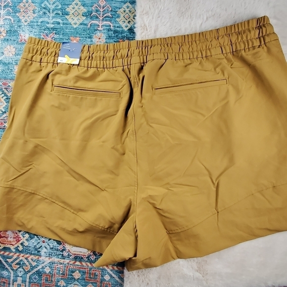 Old Navy High-Waisted StretchTech Water-Repellent Shorts Stonecastle 4X - Picture 12 of 13